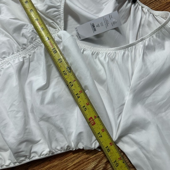 🆕 WHBM Long Sleeve Ruched V-Neck Poplin Top Size M - Picture 14 of 16